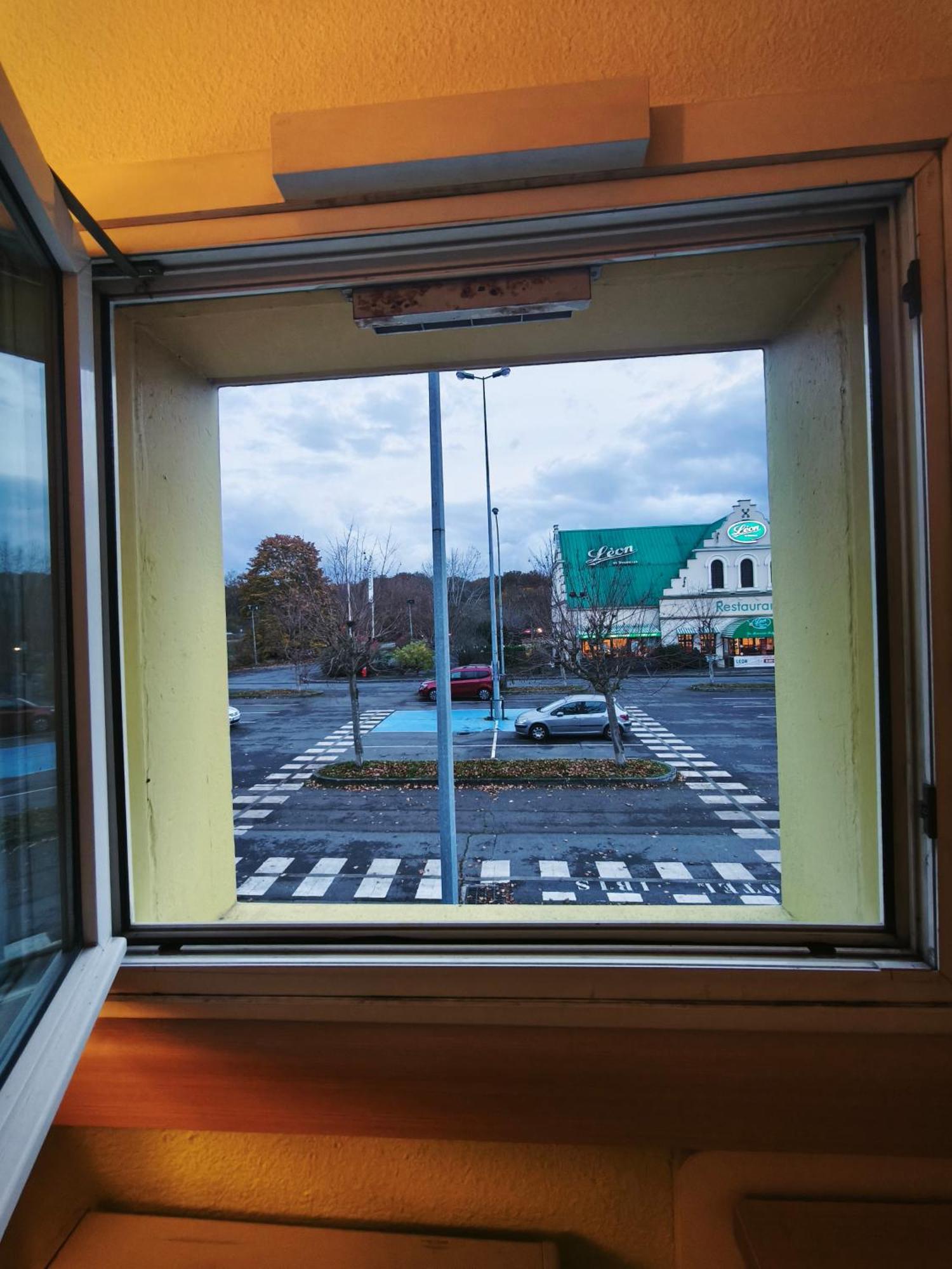 Ibis Budget L'Isle Adam エクステリア 写真
